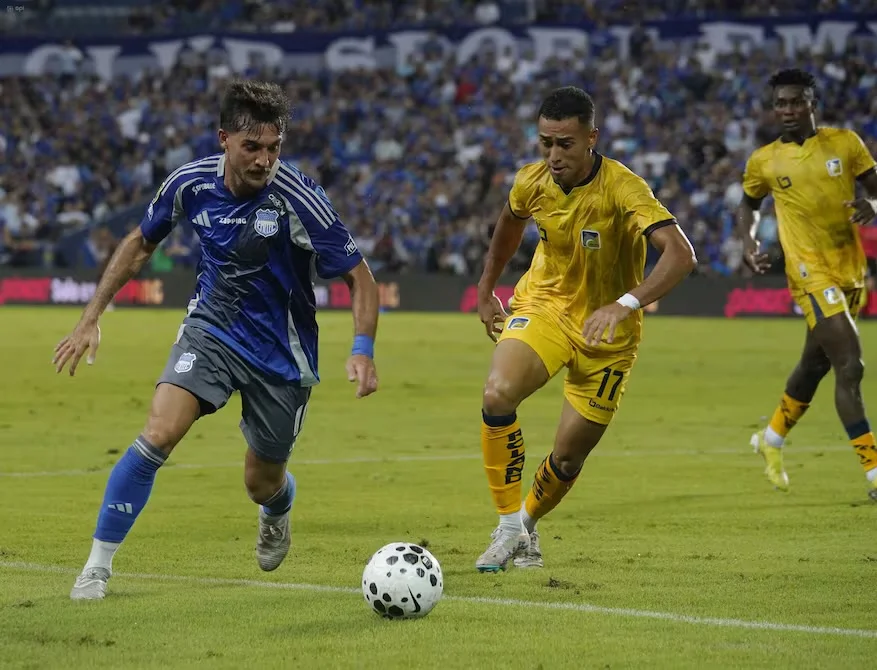 ¡Se escapó la victoria en el Capwell! Emelec empató 1-1 con Delfín en su debut oficial de la LigaPro 2026